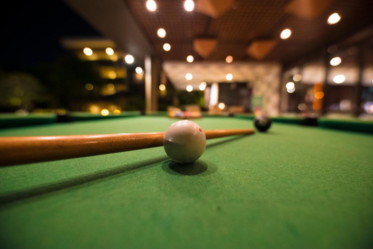 Le Grande Bali Ξενοδοχείο Uluwatu Εξωτερικό φωτογραφία A pool table